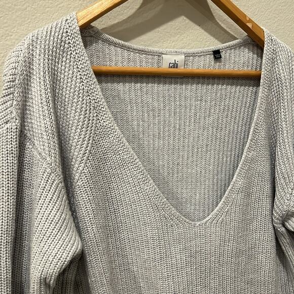 CAbi Deep V-neck Asymetrical Zipper Side Sweater | Size Medium - Picture 2 of 10